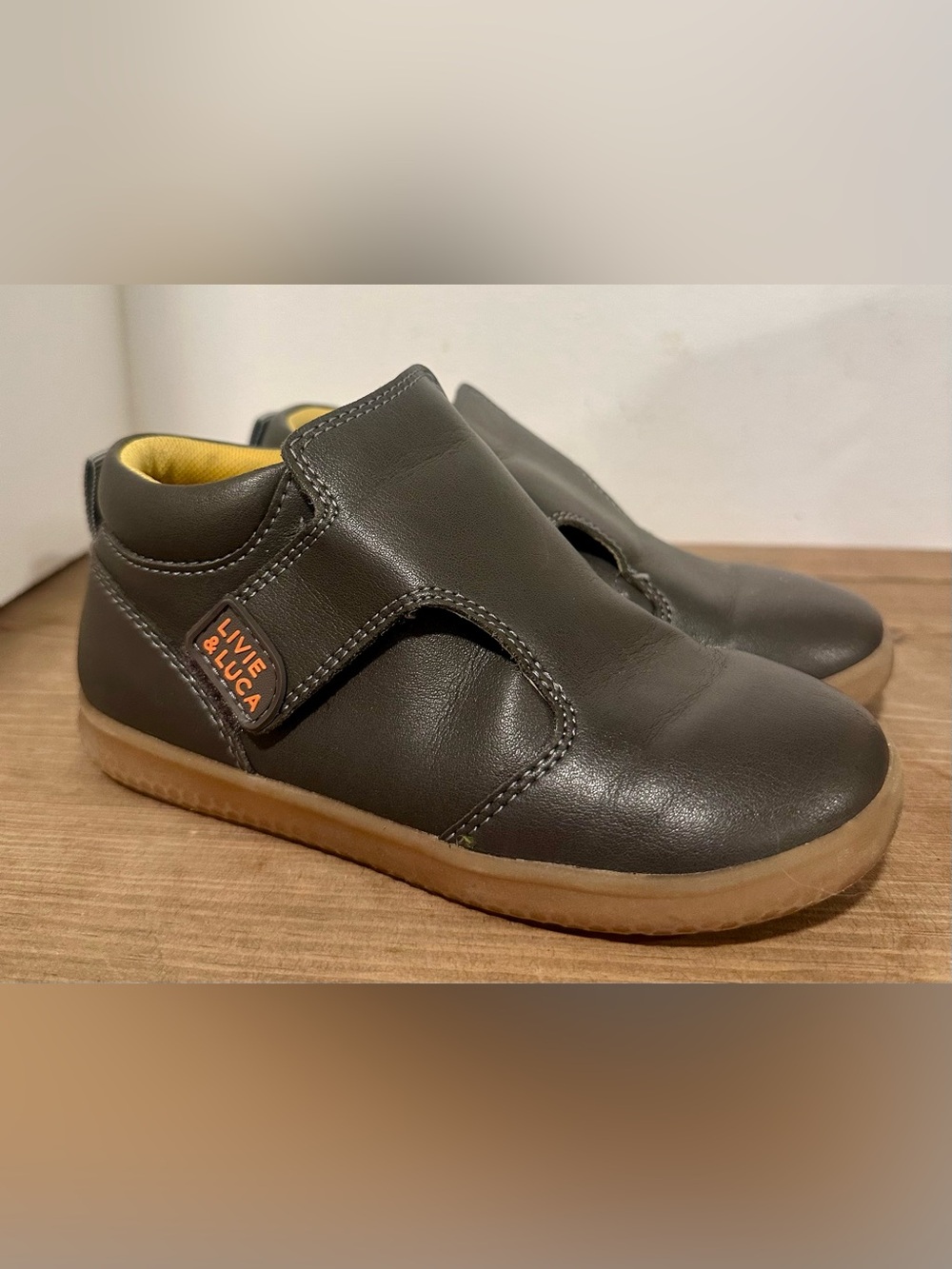 Livie & Luca Boy's Dark Gray Maestro Sneakers